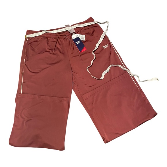 🆕 Reebok Identity Back Vector Tricot Track Pants - Maroon - 1X/16W - NWT - Picture 5 of 8